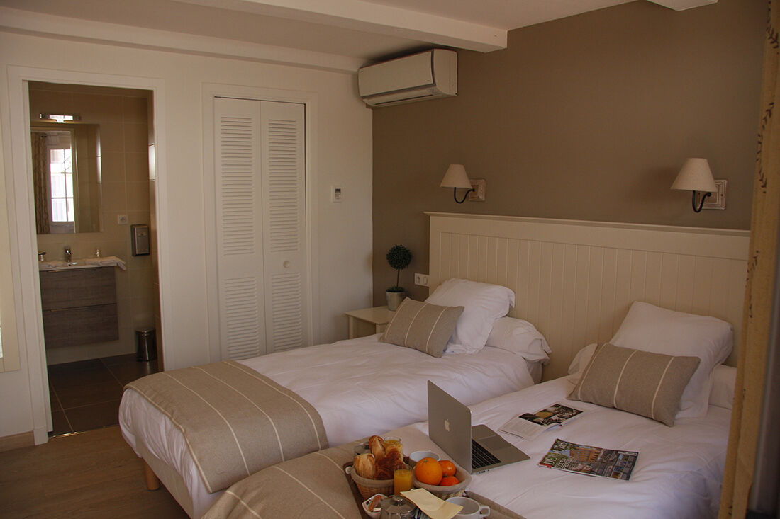Le Concorde Hotel Aix-en-Provence Room photo