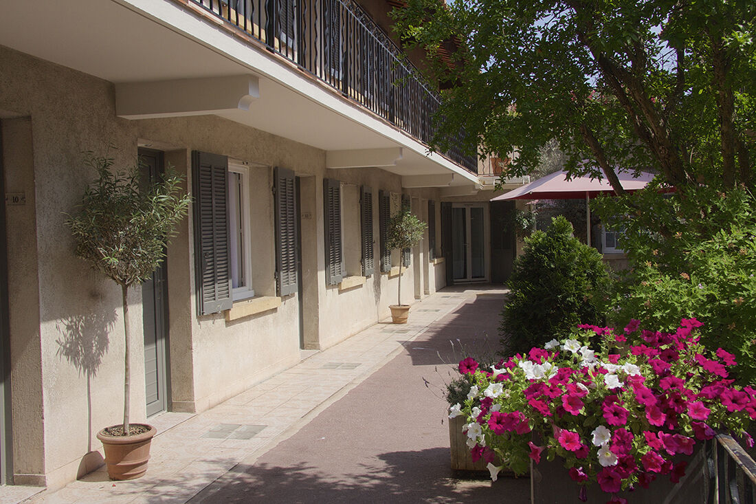 Le Concorde Hotel Aix-en-Provence Exterior photo